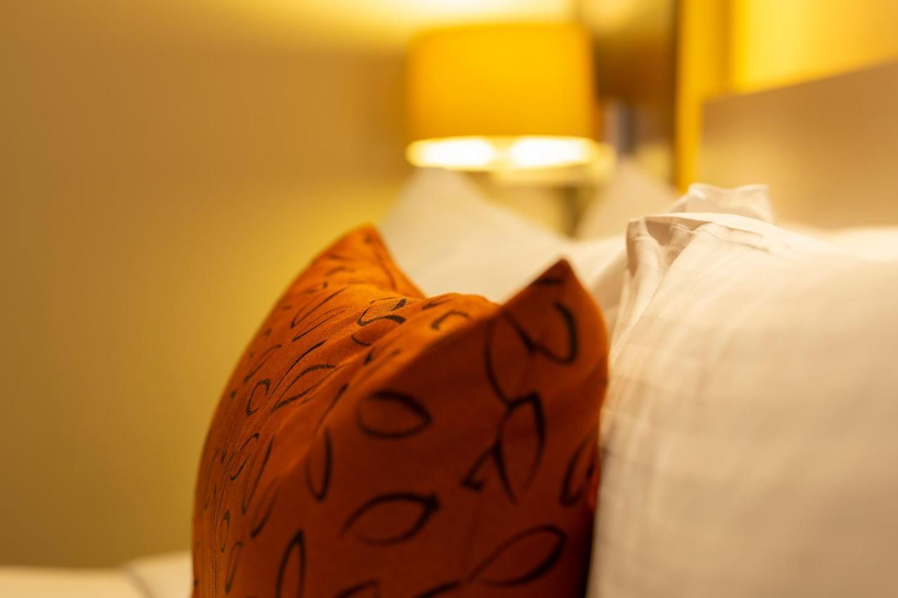 Mercure Orange Exterior foto
